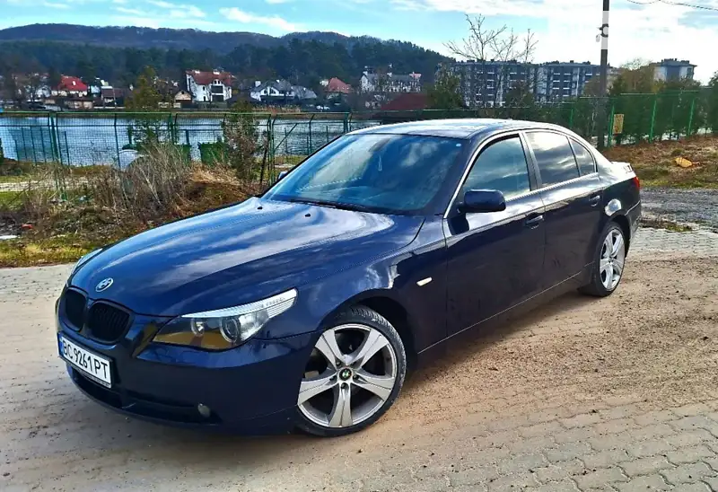 BMW 5 Series 2004