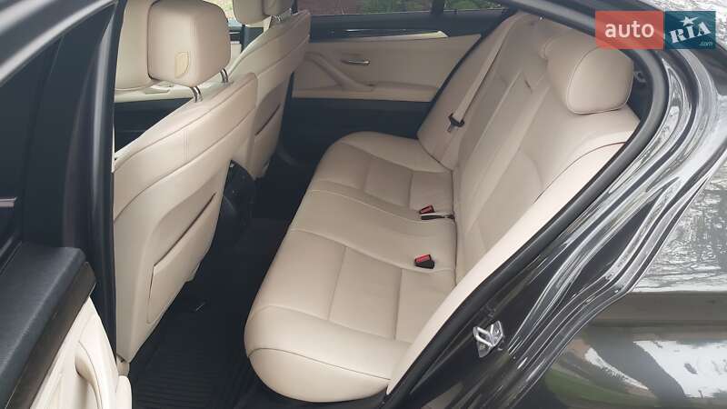 Седан BMW 5 Series 2012 в Черкасах