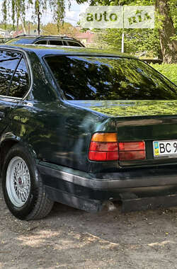 Седан BMW 5 Series 1989 в Горохові