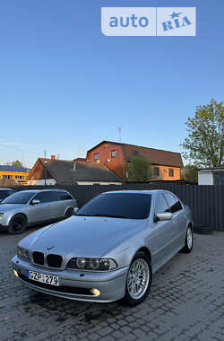 Седан BMW 5 Series 2002 в Рокитном