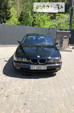 Седан BMW 5 Series 2000 в Яремче