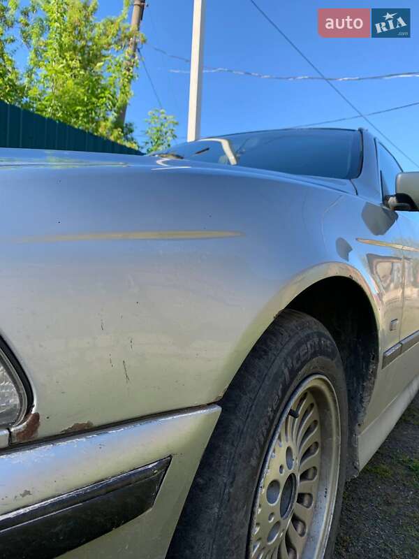 Універсал BMW 5 Series 1998 в Звягелі