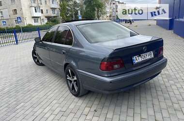 Седан BMW 5 Series 2001 в Калуше