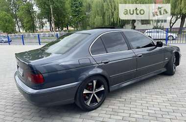 Седан BMW 5 Series 2001 в Калуші