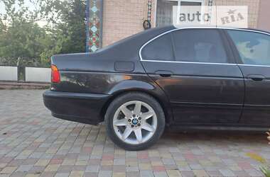 Седан BMW 5 Series 2002 в Гусятине