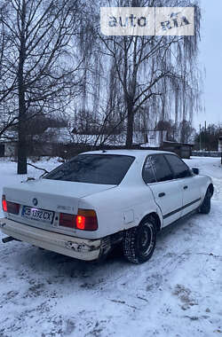 Седан BMW 5 Series 1991 в Прилуках