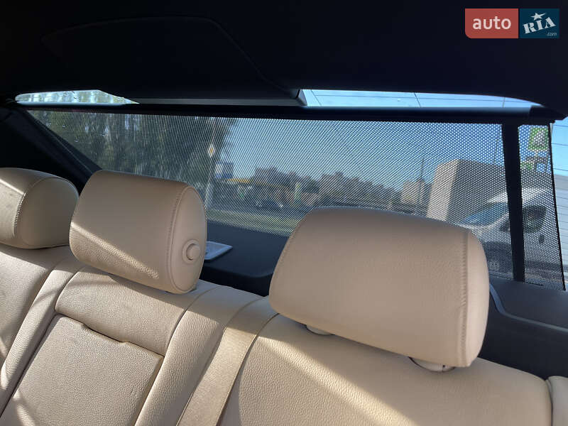 Седан BMW 5 Series 2013 в Дніпрі