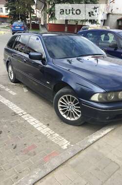 Універсал BMW 5 Series 2001 в Чернівцях