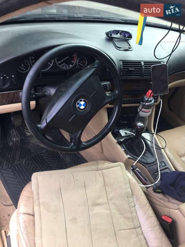 Універсал BMW 5 Series 2001 в Чернівцях