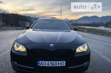 Седан BMW 5 Series 2011 в Межгорье