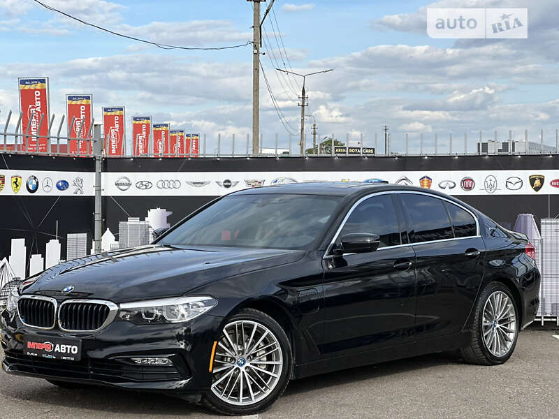 Универсал BMW 5 Series 2018 в Киеве