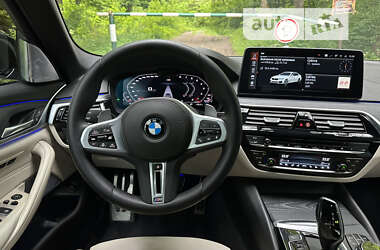 Седан BMW 5 Series 2021 в Ужгороде