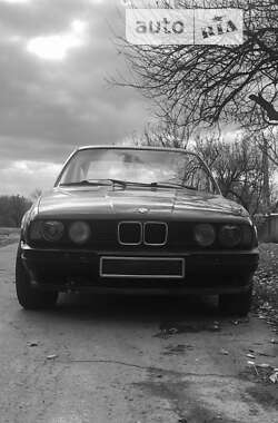 Седан BMW 5 Series 1989 в Харкові