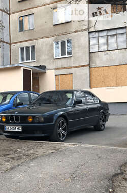 Седан BMW 5 Series 1989 в Харкові