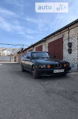 Седан BMW 5 Series 1989 в Харкові