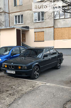 Седан BMW 5 Series 1989 в Харькове