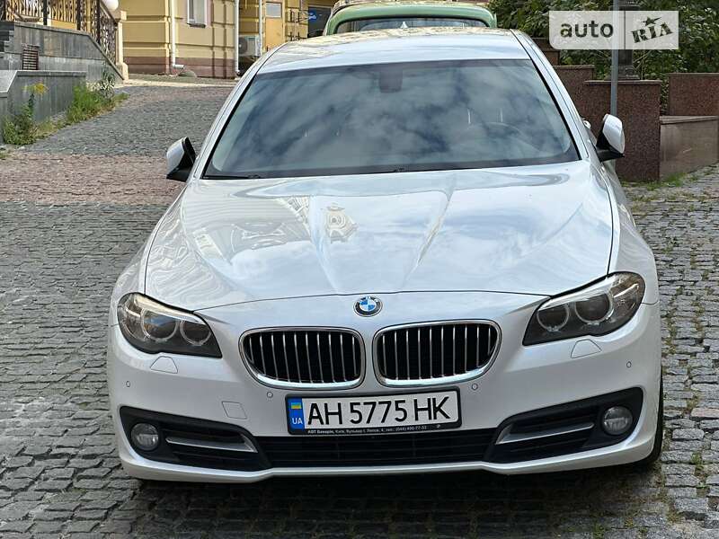 Седан BMW 5 Series 2016 в Киеве