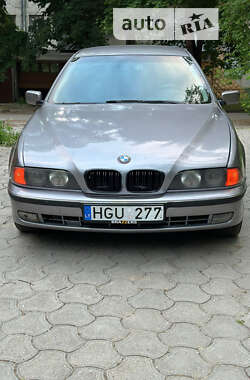 Седан BMW 5 Series 2000 в Херсоне