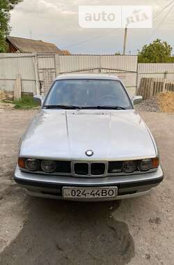 Седан BMW 5 Series 1990 в Первомайске
