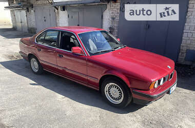 Седан BMW 5 Series 1991 в Обухові
