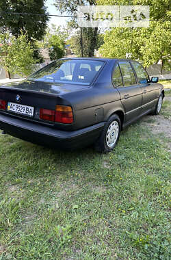 Седан BMW 5 Series 1995 в Черновцах