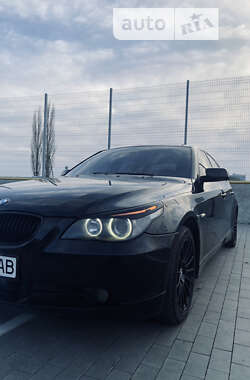 Седан BMW 5 Series 2004 в Киеве