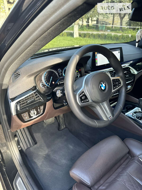 Седан BMW 5 Series 2018 в Виннице