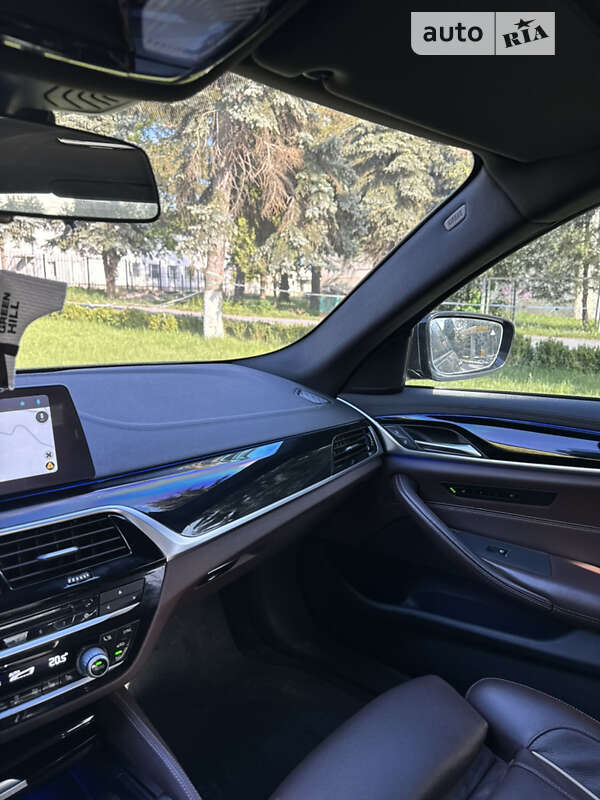 Седан BMW 5 Series 2018 в Виннице