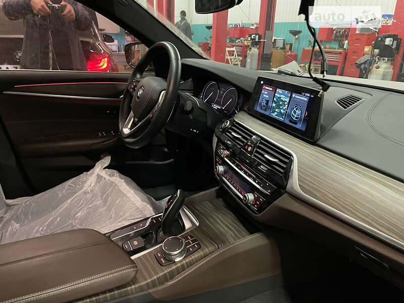 Седан BMW 5 Series 2017 в Києві фото 17 Седан BMW 5 Series 2017 в Києві