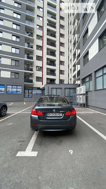 Седан BMW 5 Series 2011 в Одессе