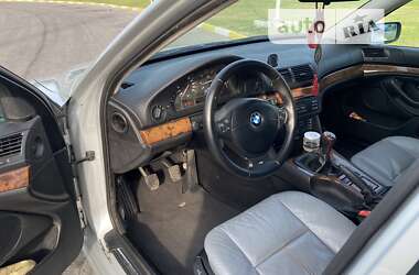 Седан BMW 5 Series 2000 в Полтаві