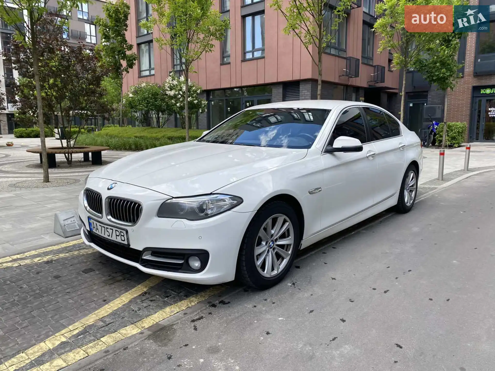 2016 BMW 5er - мініатюра 5