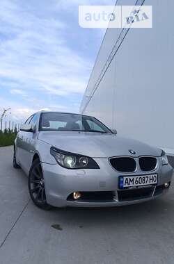 Седан BMW 5 Series 2003 в Коростене