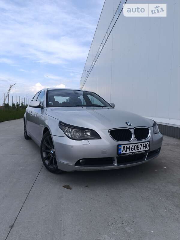 Седан BMW 5 Series 2003 в Коростені