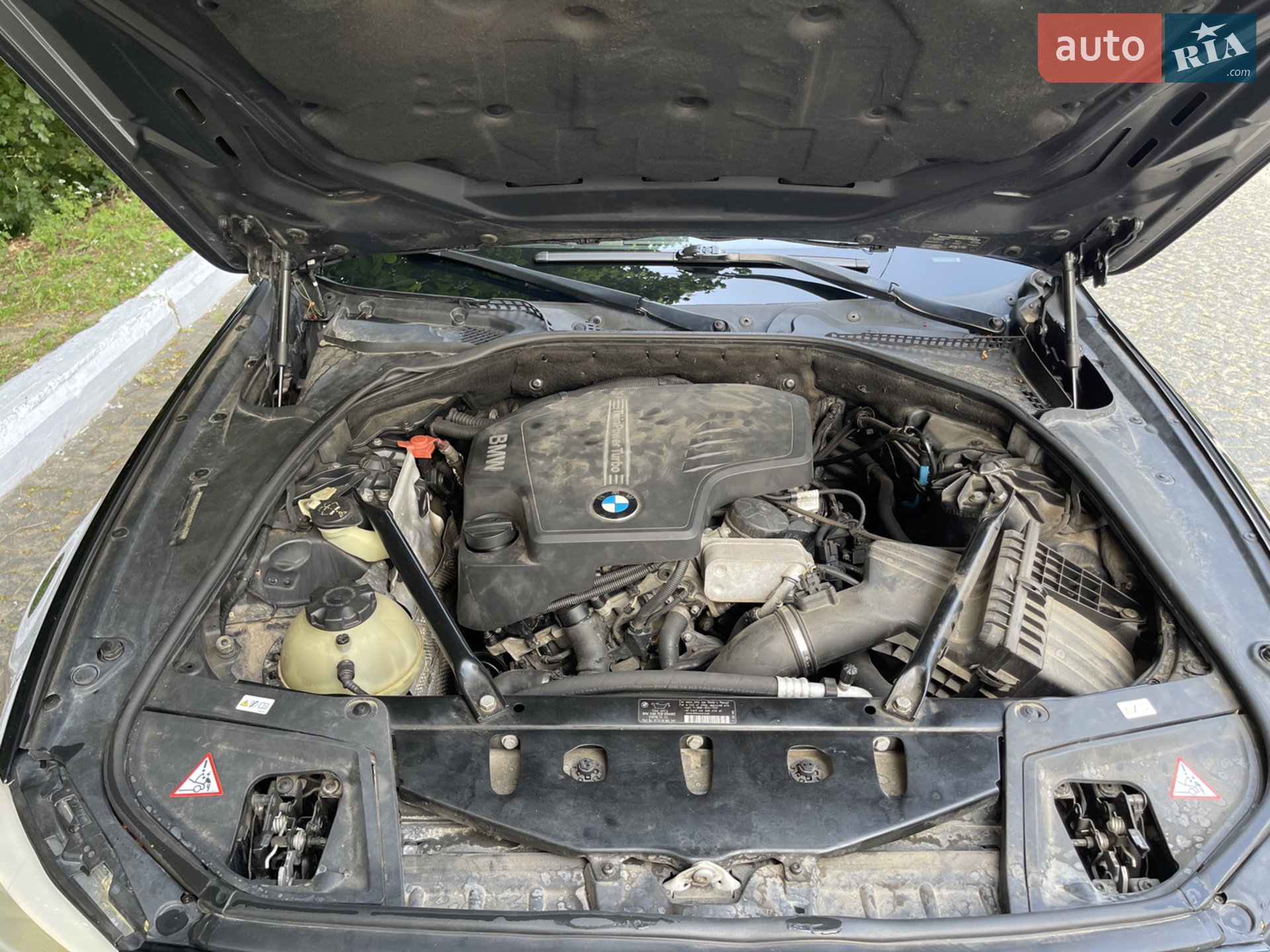 2012 BMW 5er - мініатюра 10