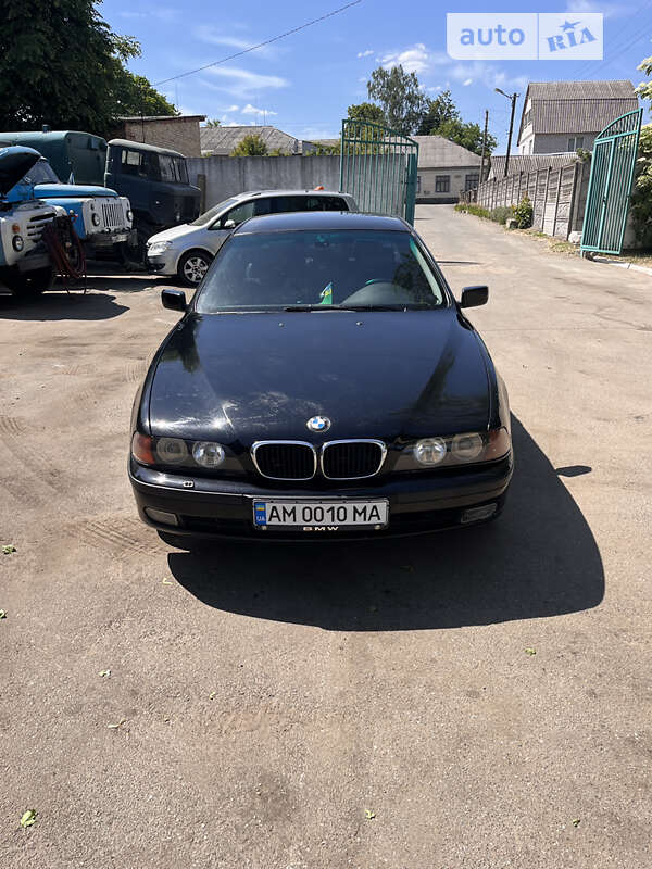 Седан BMW 5 Series 1997 в Малине