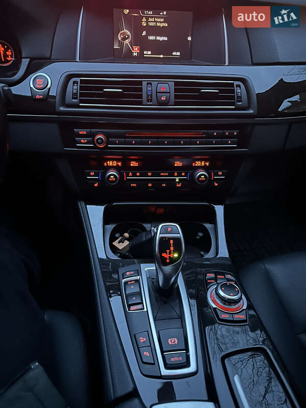 Седан BMW 5 Series 2015 в Запоріжжі