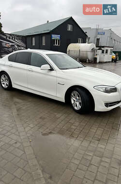 Седан BMW 5 Series 2011 в Львові