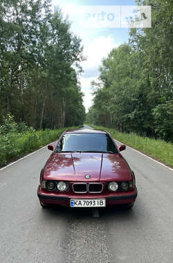 Седан BMW 5 Series 1991 в Чуднові