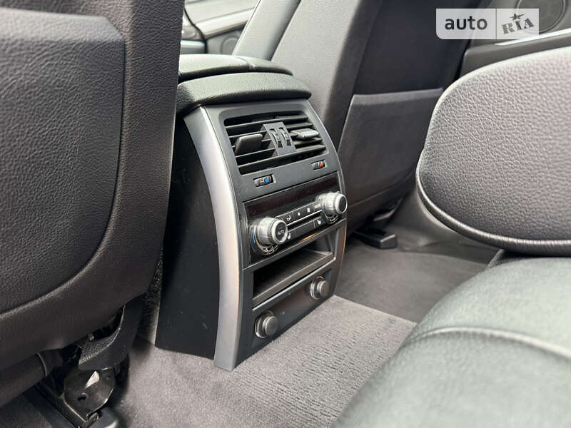 Лифтбек BMW 5 Series 2011 в Павлограде