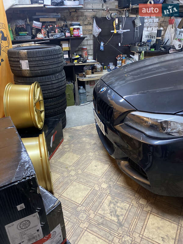 Седан BMW 5 Series 2010 в Запоріжжі