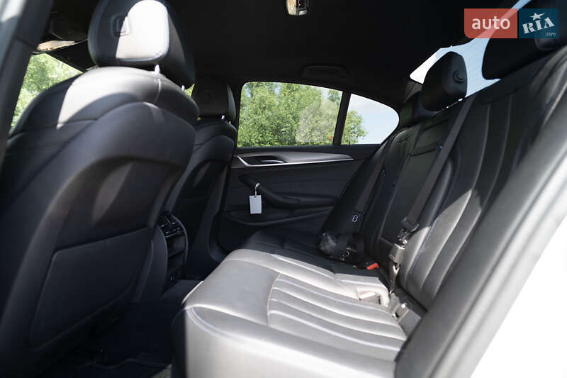 Седан BMW 5 Series 2017 в Тернополе фото 36 Седан BMW 5 Series 2017 в Тернополе