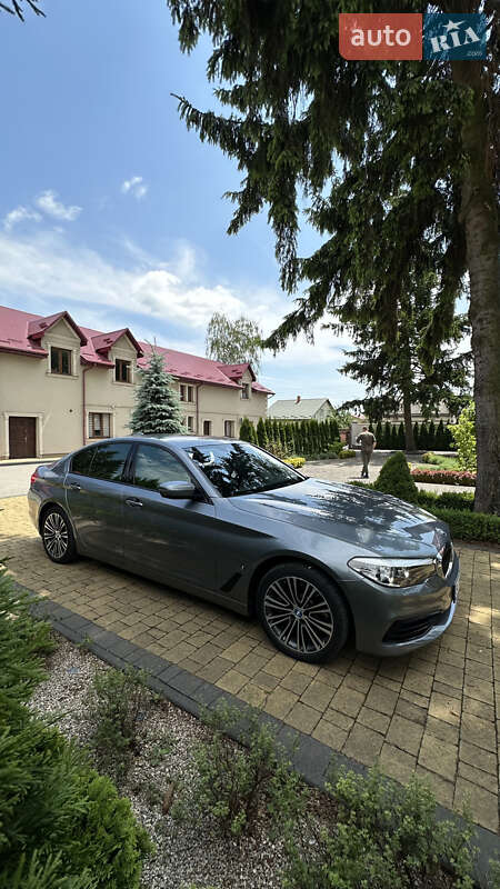 Седан BMW 5 Series 2018 в Львові фото 29 Седан BMW 5 Series 2018 в Львові