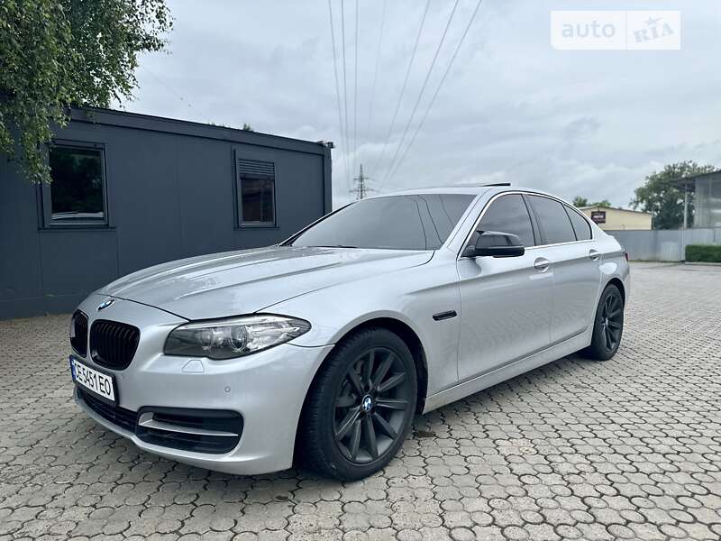 Седан BMW 5 Series 2014 в Сторожинце