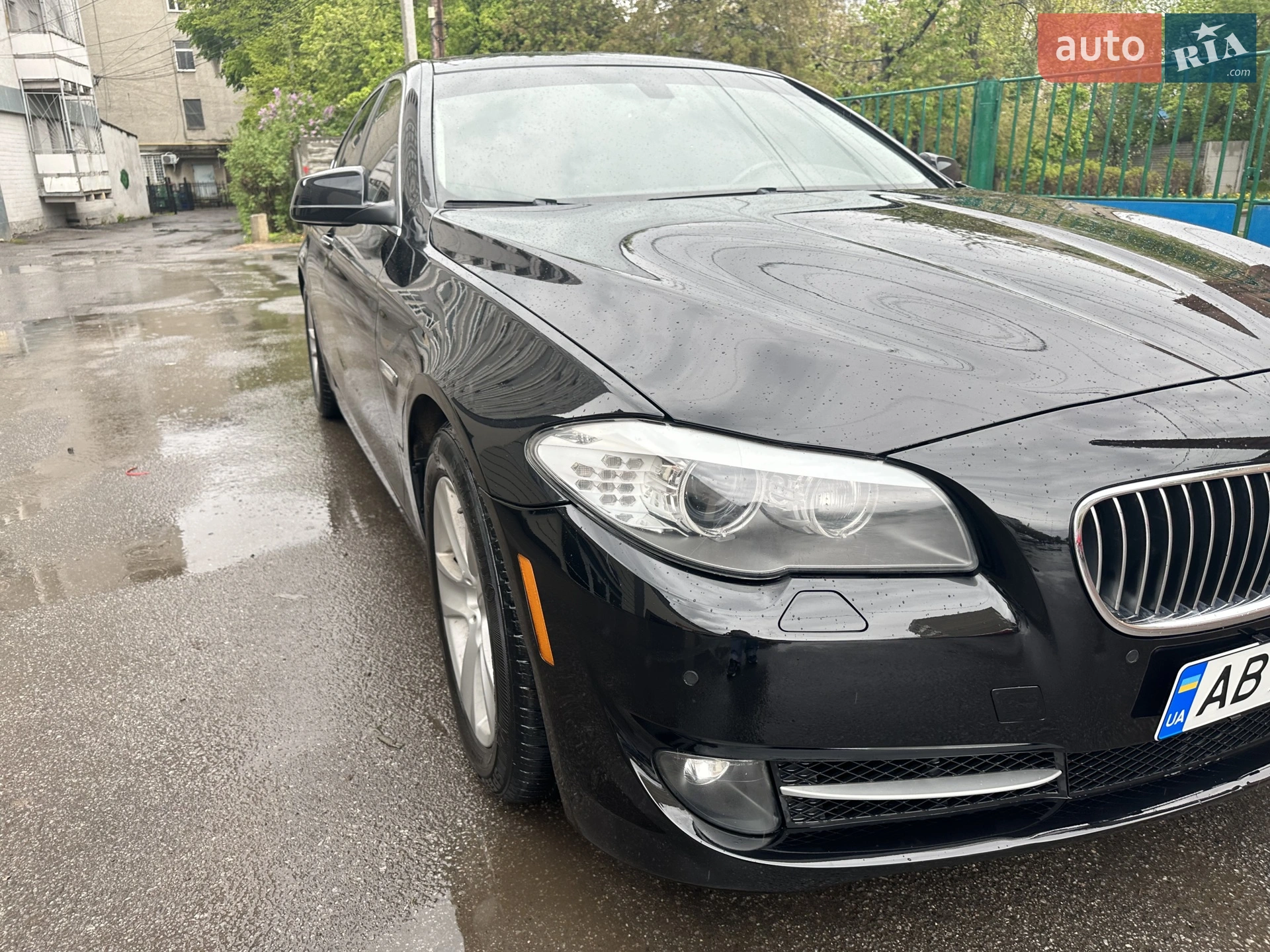 2012 BMW 5er - мініатюра 2