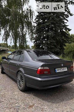 Седан BMW 5 Series 1997 в Глухові