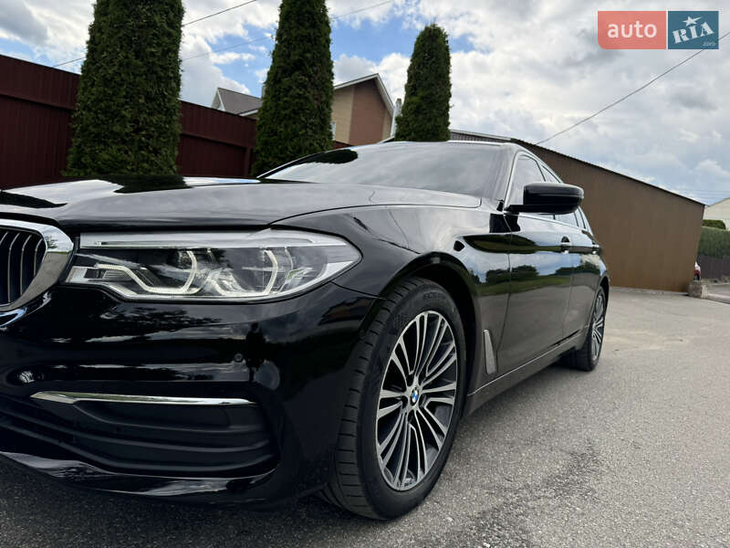 Седан BMW 5 Series 2018 в Дрогобичі