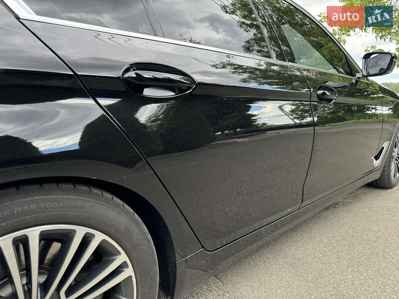 Седан BMW 5 Series 2018 в Дрогобичі