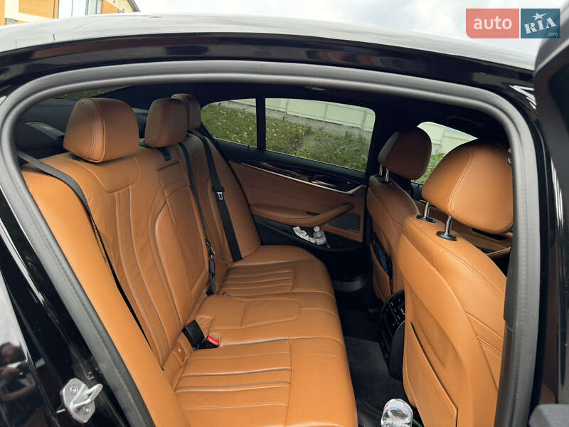 Седан BMW 5 Series 2018 в Дрогобичі