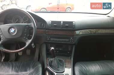Седан BMW 5 Series 2002 в Херсоне